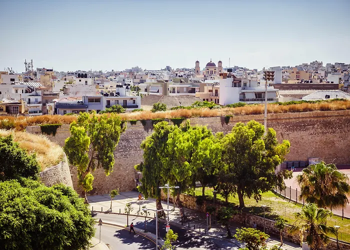 Heraklion (Crete) hotels near Nikos Kazantzakis Garden Theatre