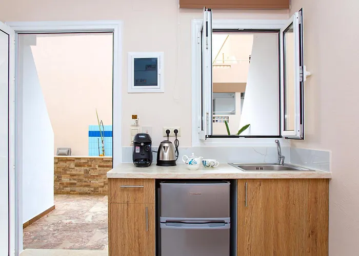 Malia (Crete) Hotels for Romantic Getaway