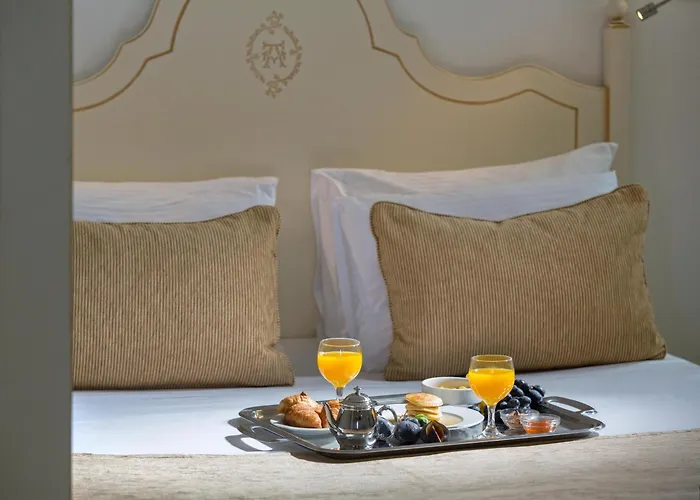 Hotels With Suites In Malia (Crete) 