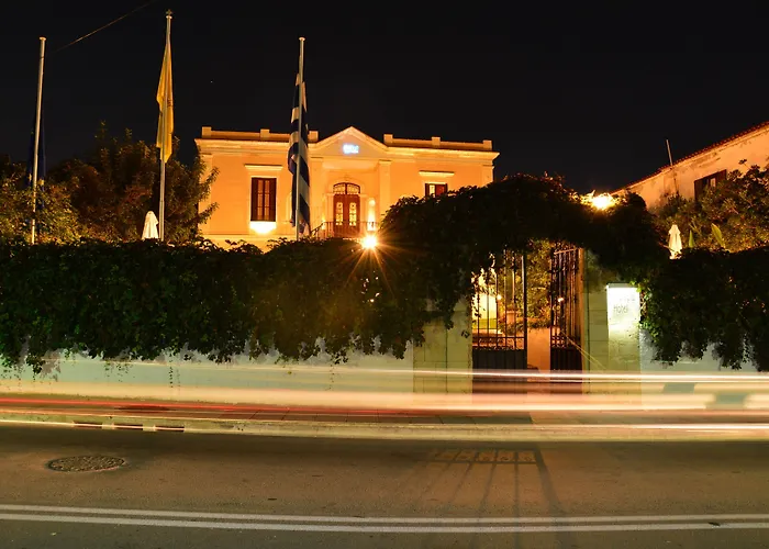Villas in Chania (Crete) near Maritime Museum of Crete