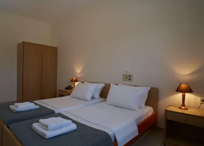 Veronica Hotel Kato Daratso