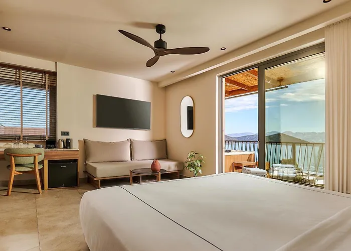 Pet friendly Enorme Infinity Elounda - Adults Only Hotel