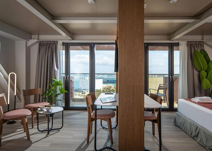 Heraklion (Crete) hotels near Historical Museum of Crete